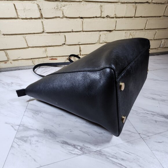 Like New Michael Kors Black Leather Shoulder Bag Purse - Picture 7 of 16